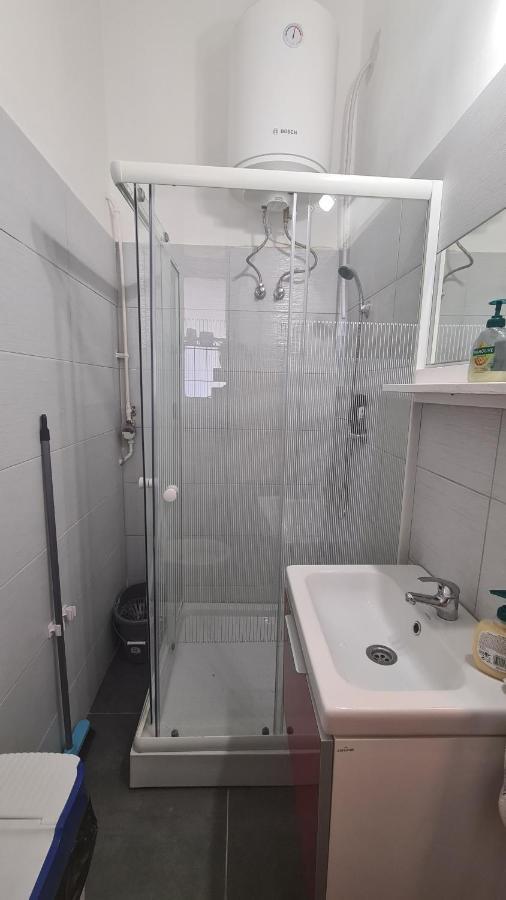 Apartmán Downtown Akacfa Budapešť Exteriér fotografie